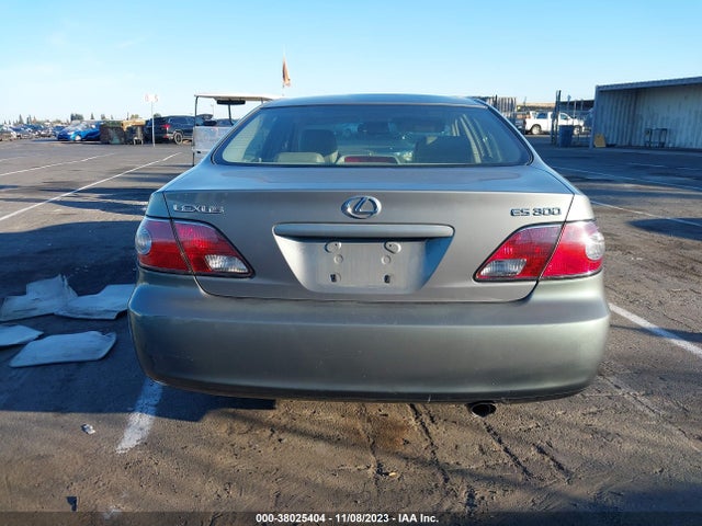 2002 LEXUS ES 300 BASE (A4) VIN: JTHBF30G720071722