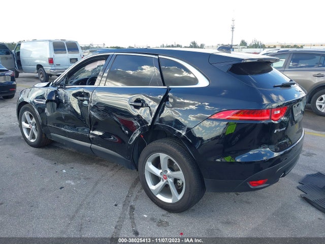 2020 JAGUAR F-PACE SADCJ2FX7LA648335 Photo 2