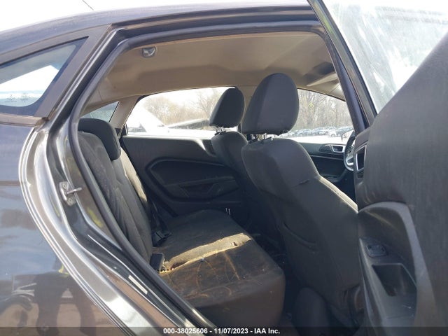3FADP4BJ4FM114752 Ford 2015