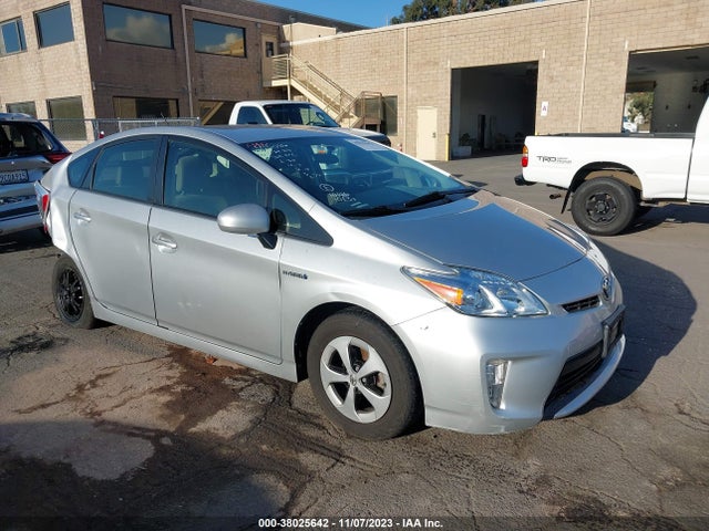 Toyota Prius 2015 JTDKN3DU5F0405692 Image 13