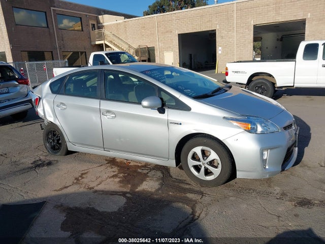 Toyota Prius 2015 JTDKN3DU5F0405692 Image 26