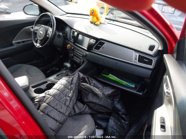 KNDCB3LC4H5069805 KIA NIRO LX