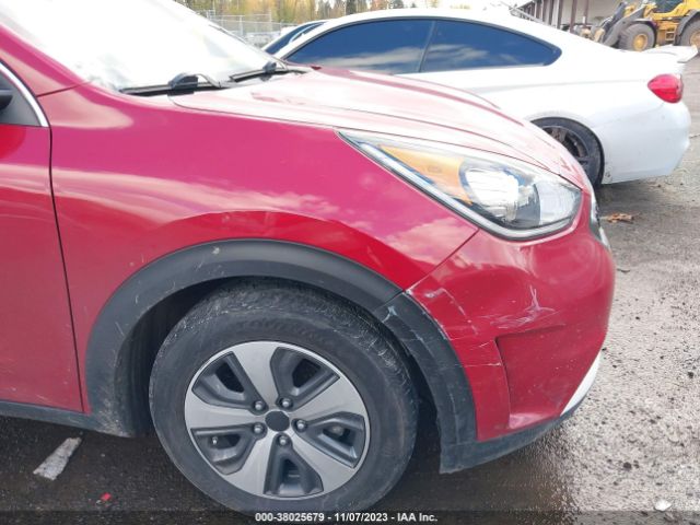 KNDCB3LC4H5069805 KIA NIRO LX