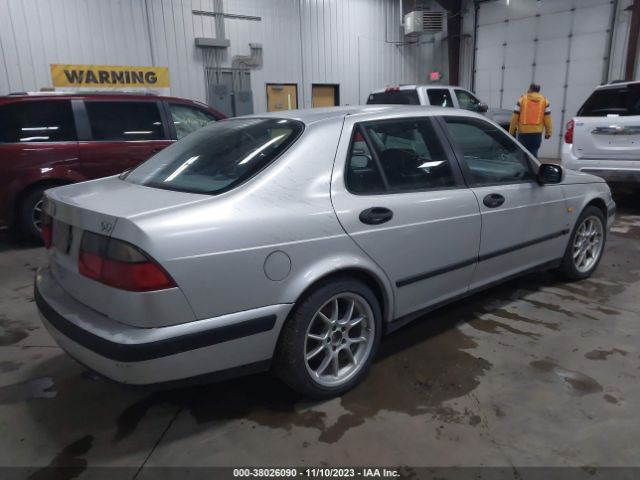 2000 SAAB 9-5 ys3ef48z5y3063953 Photo 3