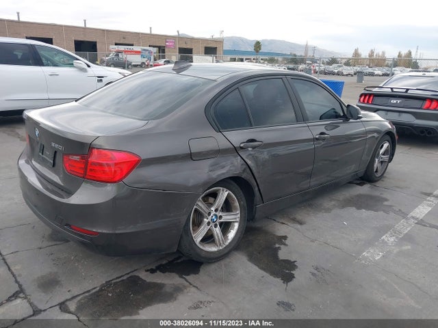 BMW 320i 2014 WBA3B1C51EP679616 Image 4