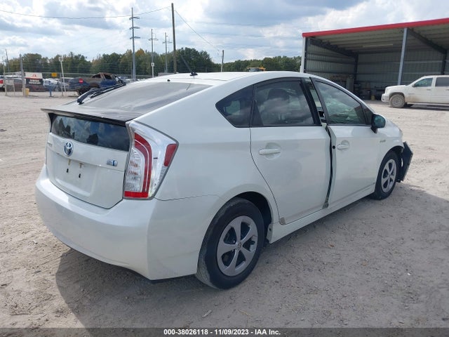 Toyota Prius Two 2015 JTDKN3DU2F1941851 Image 4