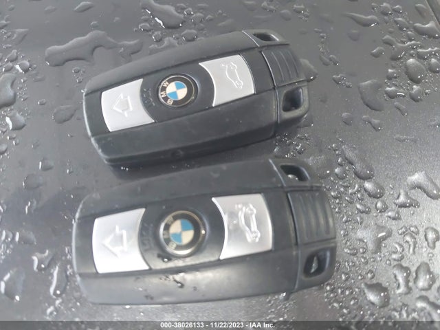 38026133 :رقم المزاد ، WBAWL135X8PX22381 vin ، 2008 Bmw 328i مزاد بيع
