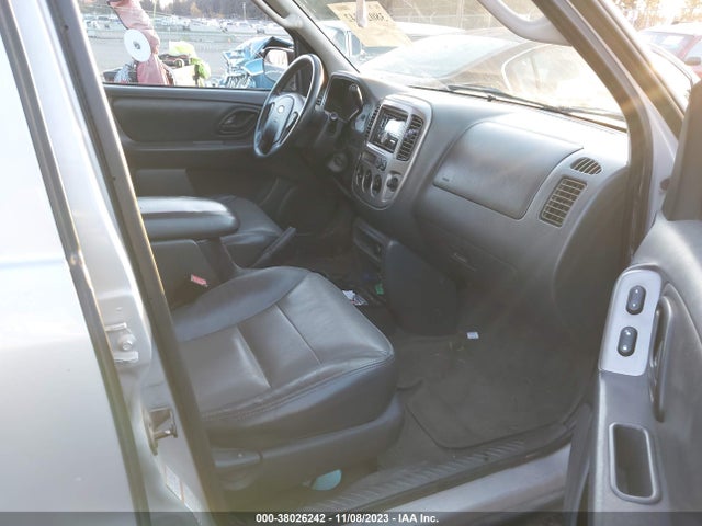2004 FORD ESCAPE XLT VIN: 1FMCU931X4KB66512