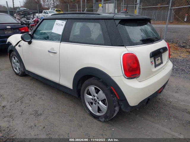2017 MINI HARDTOP WMWXP5C34H3B15840 Photo 2