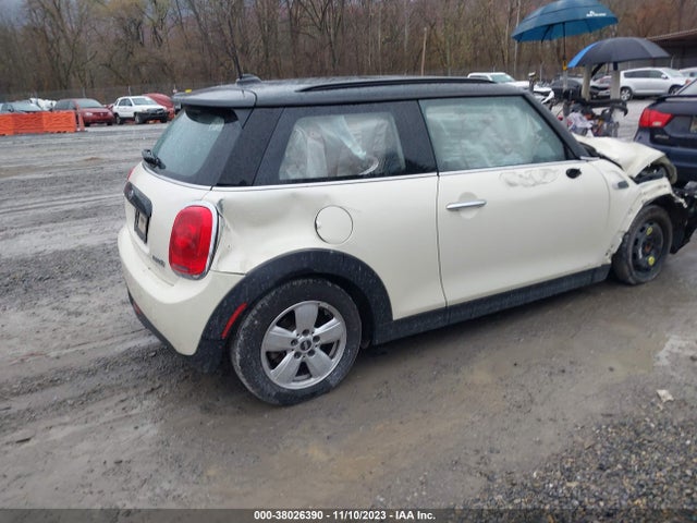 2017 MINI HARDTOP WMWXP5C34H3B15840 Photo 3