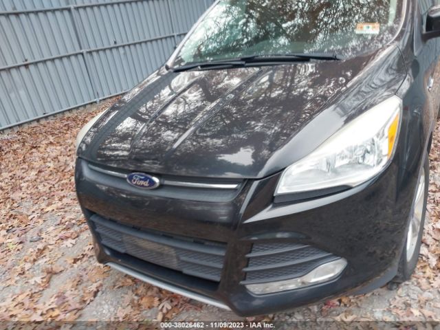 1FMCU0GX7FUA63937 Ford ESCAPE SE