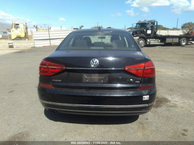 1VWAT7A37GC050493 Volkswagen Passat 1.8t S