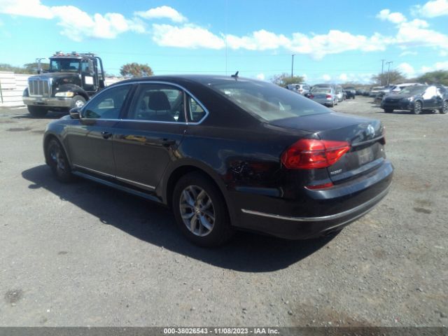 1VWAT7A37GC050493 Volkswagen Passat 1.8t S