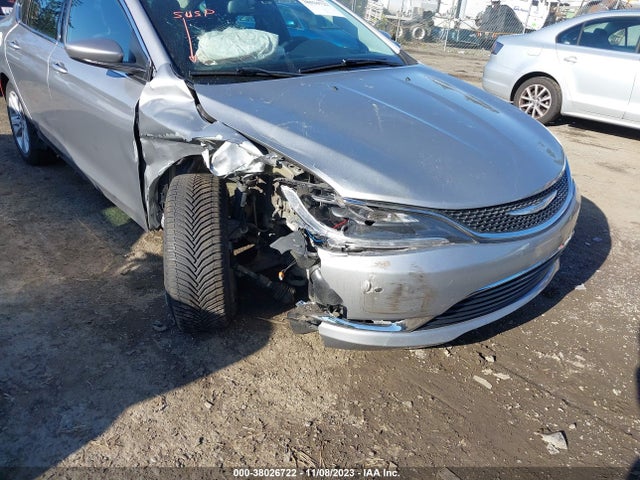 Chrysler 200 Limited 2015 1C3CCCABXFN645082 Image 6