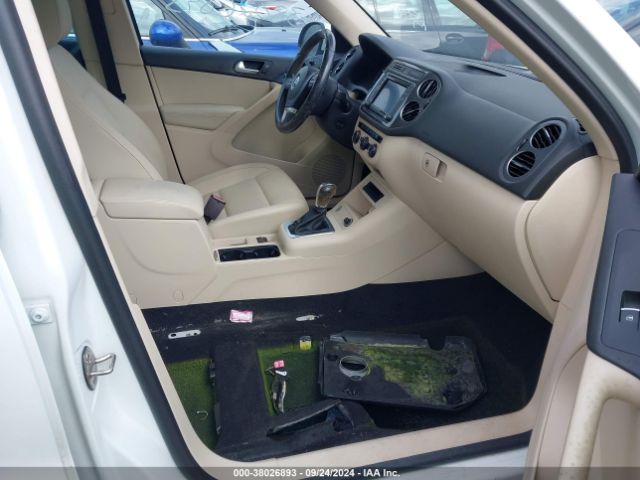 WVGRV7AX1HW505773 Volkswagen Tiguan 2.0t Wolfsburg Edition