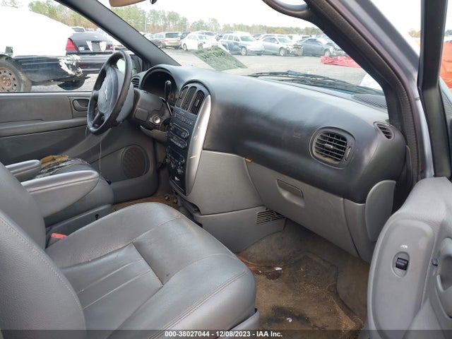 2005 CHRYSLER TOWN & COUNTRY TOURING VIN: 2C4GP54L65R184577
