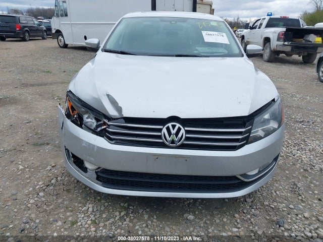 1VWBT7A36FC007783 Volkswagen Passat 1.8t Se