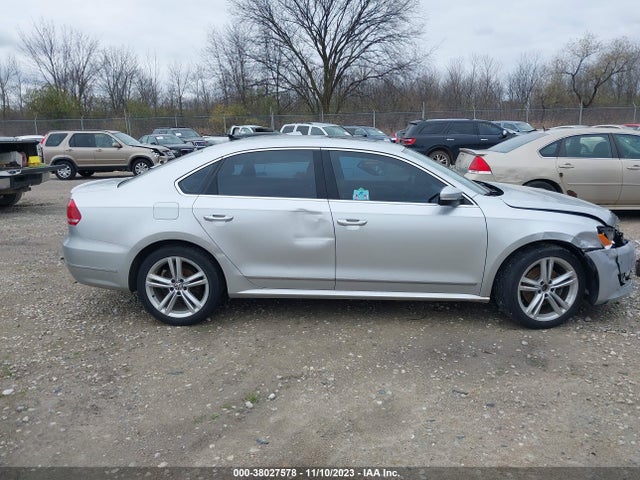 1VWBT7A36FC007783 Volkswagen Passat 1.8t Se