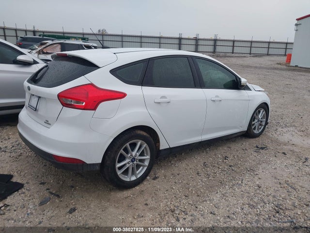 2016 FORD FOCUS SE VIN: 1FADP3K25GL221816