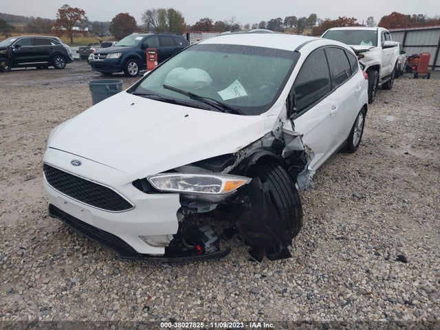 2016 FORD FOCUS SE VIN: 1FADP3K25GL221816