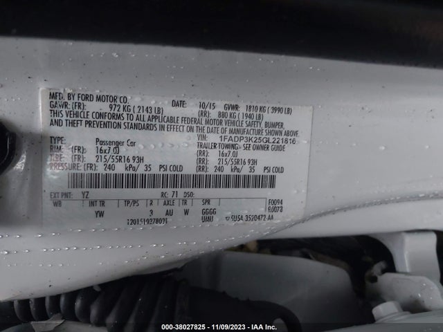 2016 FORD FOCUS SE VIN: 1FADP3K25GL221816