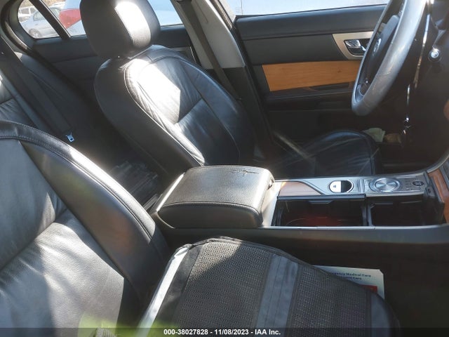 2009 JAGUAR XF SAJWA05B39HR03311 Photo 4