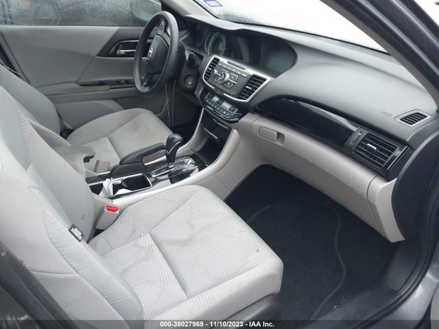 Honda ACCORD LX 2017 1HGCR2F35HA139404 Image 5