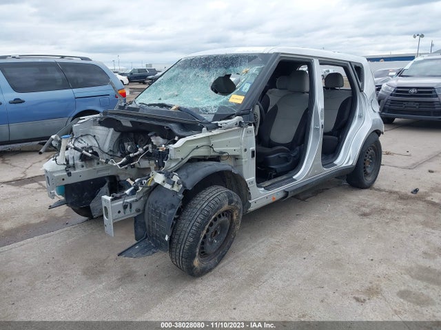 KIA Soul 2015 KNDJN2A28F7767113 Image 2