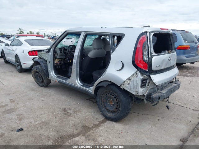 KIA Soul 2015 KNDJN2A28F7767113 Image 3