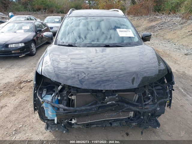 2018 NISSAN ROGUE SV VIN: KNMAT2MV7JP534215