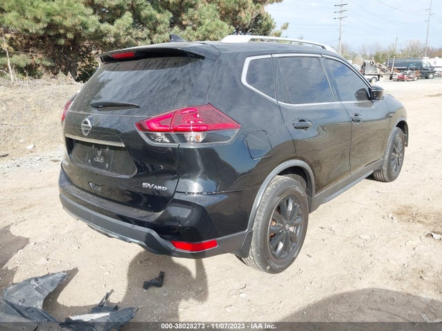 2018 NISSAN ROGUE SV VIN: KNMAT2MV7JP534215