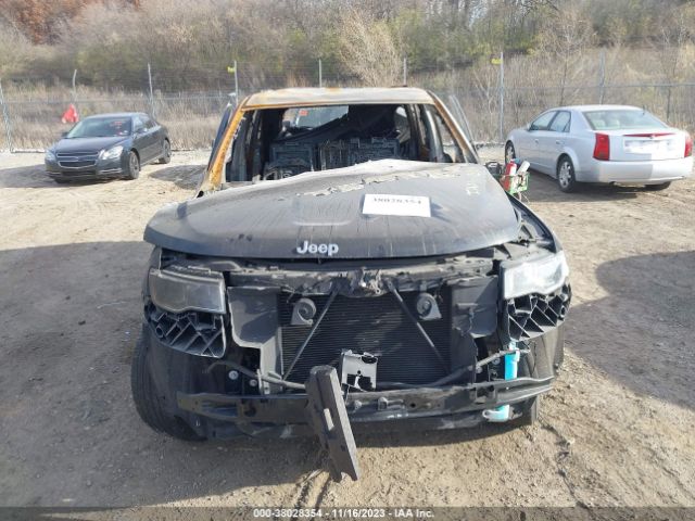 1C4RJFAG2MC811953 Jeep Grand Cherokee Laredo E 4x4