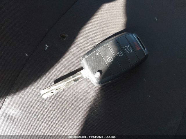 KNDJN2A22G7831390 KIA Soul Base