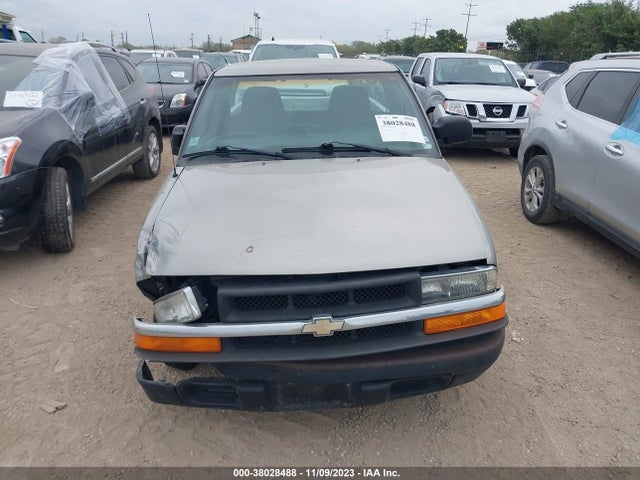 2002 CHEVROLET S-10 VIN: 1GCCS14W528136916