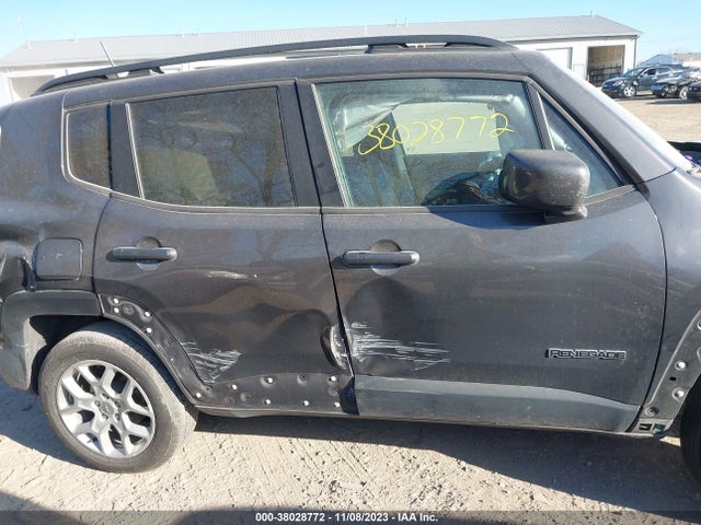 ZACCJBBB8JPG79399 Jeep Renegade Latitude 4x4