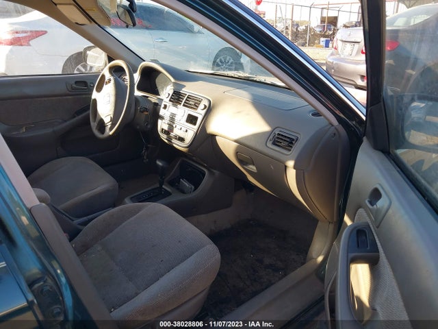 1998 HONDA CIVIC LX VIN: 2HGEJ6677WH584011