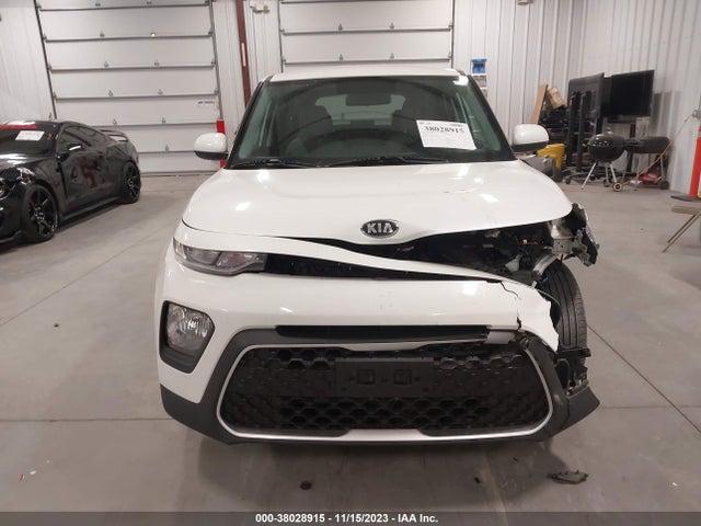 2021 KIA SOUL LX VIN: KNDJ23AU5M7143783