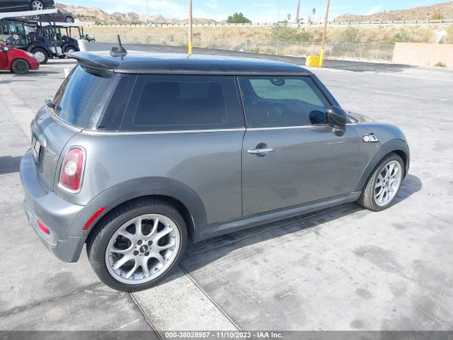 2009 MINI COOPER S WMWMF73529TT95470 Photo 3