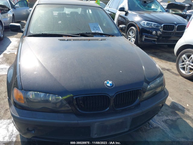 2003 BMW 325I VIN: WBAEV33433KL86359