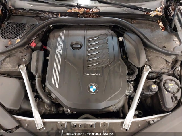 BMW 8 Series 840i 2022 WBAGV4C09NCJ30011 Image 10