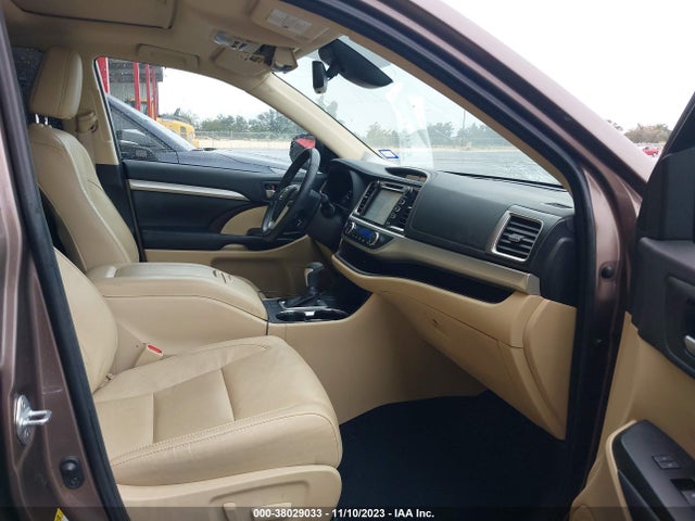 2017 TOYOTA HIGHLANDER XLE/SE VIN: 5TDKZRFH7HS226948