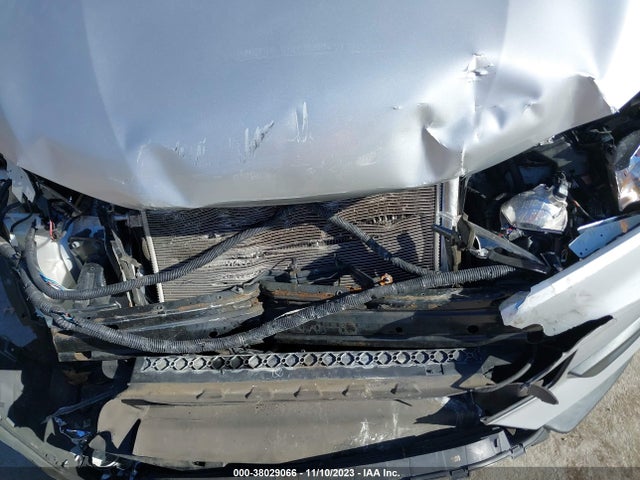 2017 NISSAN ROGUE S VIN: KNMAT2MVXHP511926