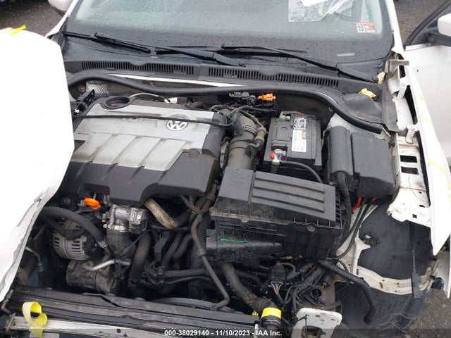 2014 VOLKSWAGEN JETTA 2.0L TDI VIN: 3VWLL7AJ8EM353219
