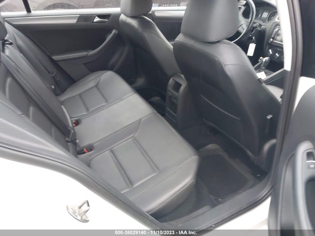 2014 VOLKSWAGEN JETTA 2.0L TDI VIN: 3VWLL7AJ8EM353219