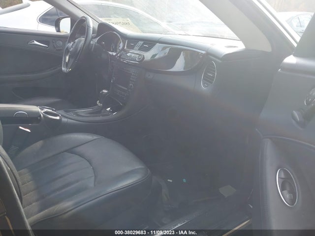 2011 Mercedes-benz Cls 550 მანქანა იყიდება აუქციონზე, vin: WDDDJ7CB2BA173350, აუქციონის ნომერი: 38029683