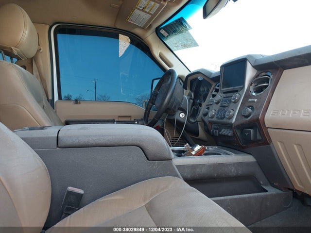 Ford F-250 Lariat 2014 1FT7W2BT1EEB05155 Image 5