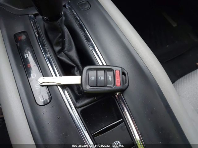 3CZRU6H34NM759388 Honda Hr-v Awd Lx