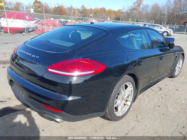 2015 PORSCHE PANAMERA WP0AA2A7XFL006307 Photo 3