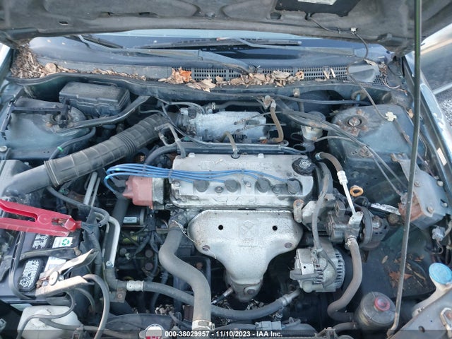 2000 HONDA ACCORD 2.3 LX VIN: 1HGCG5644YA126322