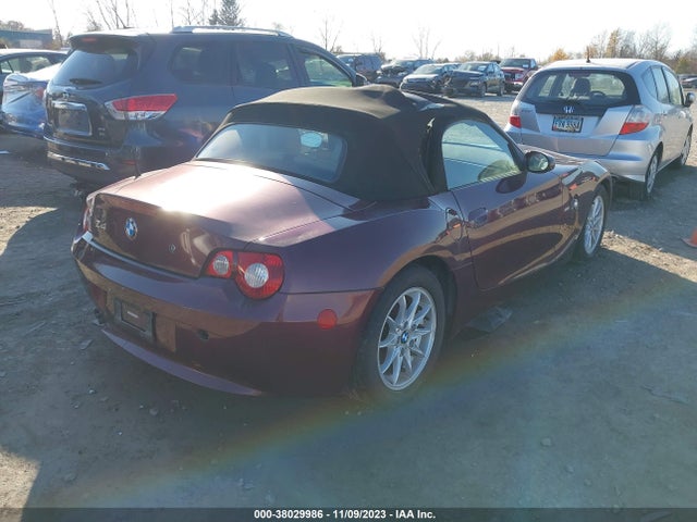 2005 BMW Z4 2.5I VIN: 4USBT33595LS56890